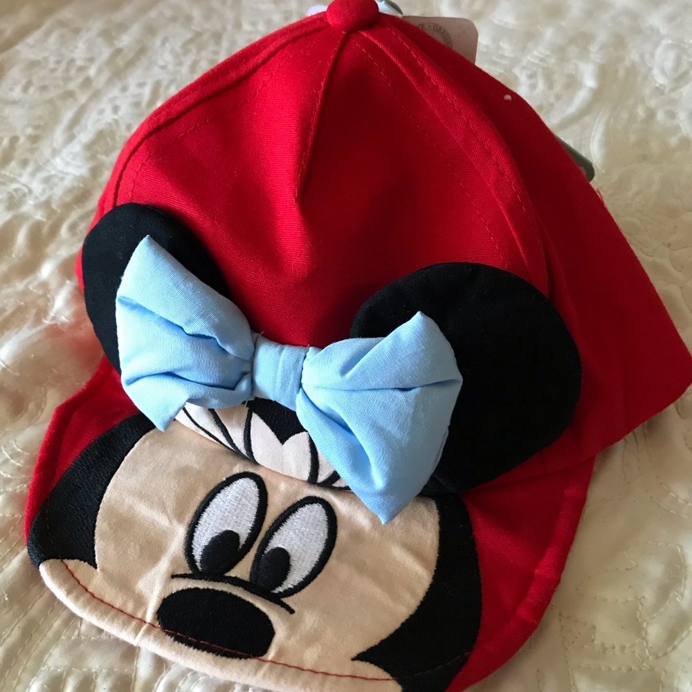 Minnie Mouse ❤️ Red Hat